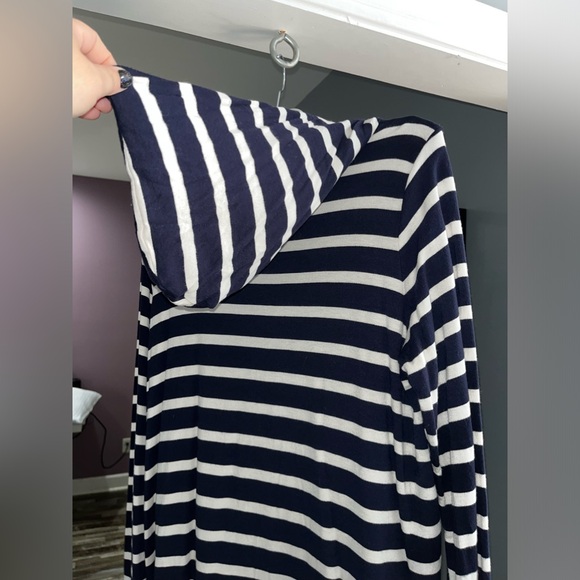 Market & Spruce navy and white striped long sleeve hooded shirt 1X - Picture 5 of 6